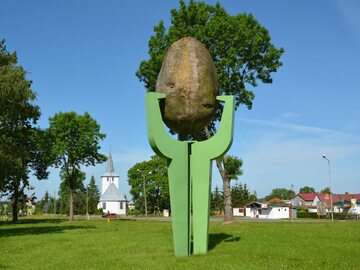 Pomnik ziemniaka w Biesiekierzu