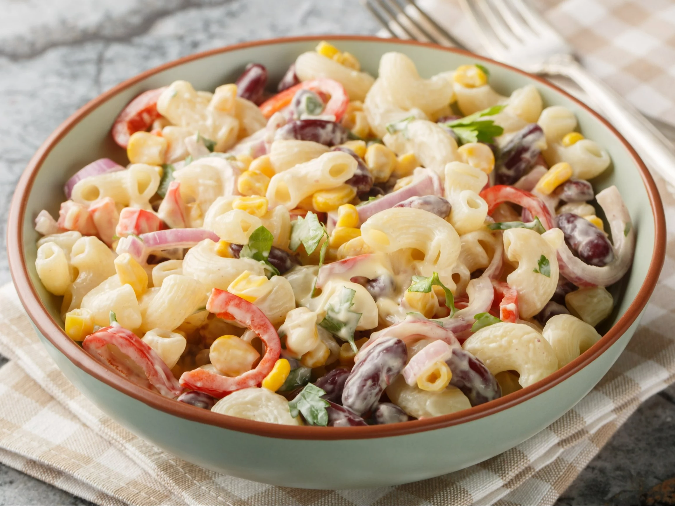 Sałatka makaronowa
