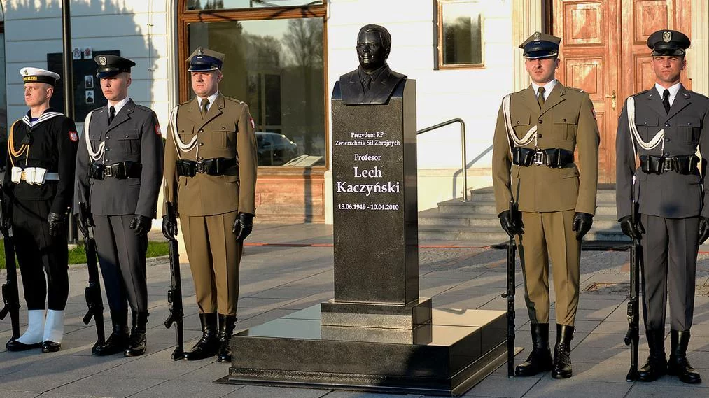 Uroczystość odsłonięcia popiersia śp. Prezydenta RP Lecha Kaczyńskiego