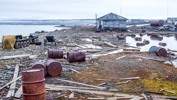 Porzucona rosyjska stacja polarna w archipelag Nowa Ziemia, zdjęcie ilustracyjne