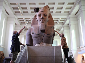 Posąg Ramzesa II w British Museum w Londynie