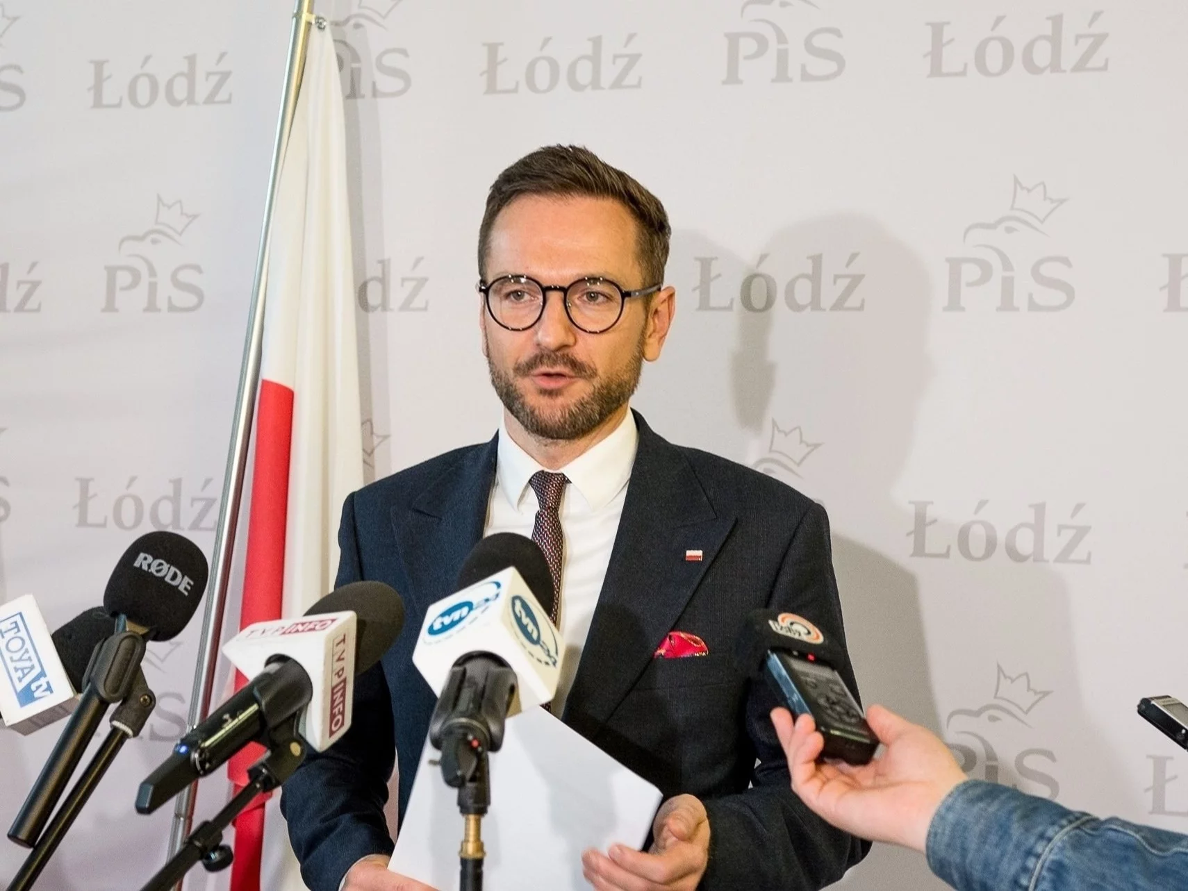 Poseł PiS pokazał szpitalne jedzenie. Takiej reakcji się nie spodziewał