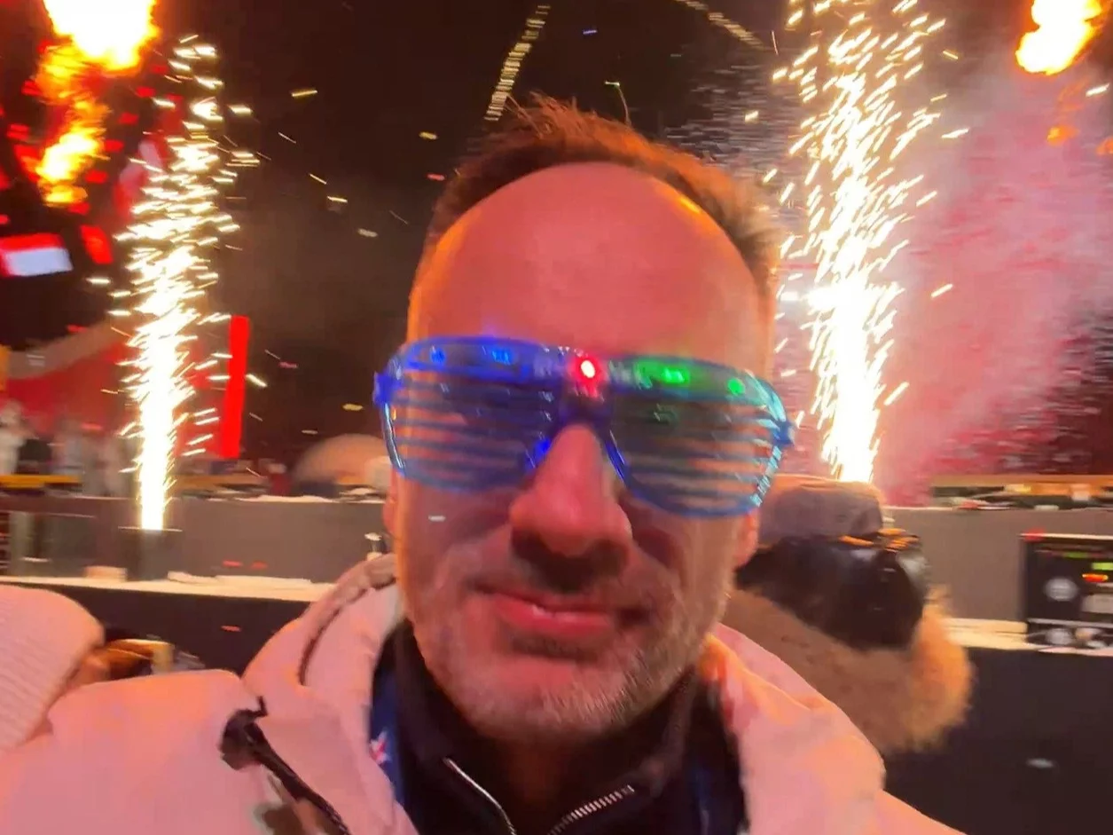 Poseł PiS szalał na Sylwestrze TV Republiki. Jest nagranie