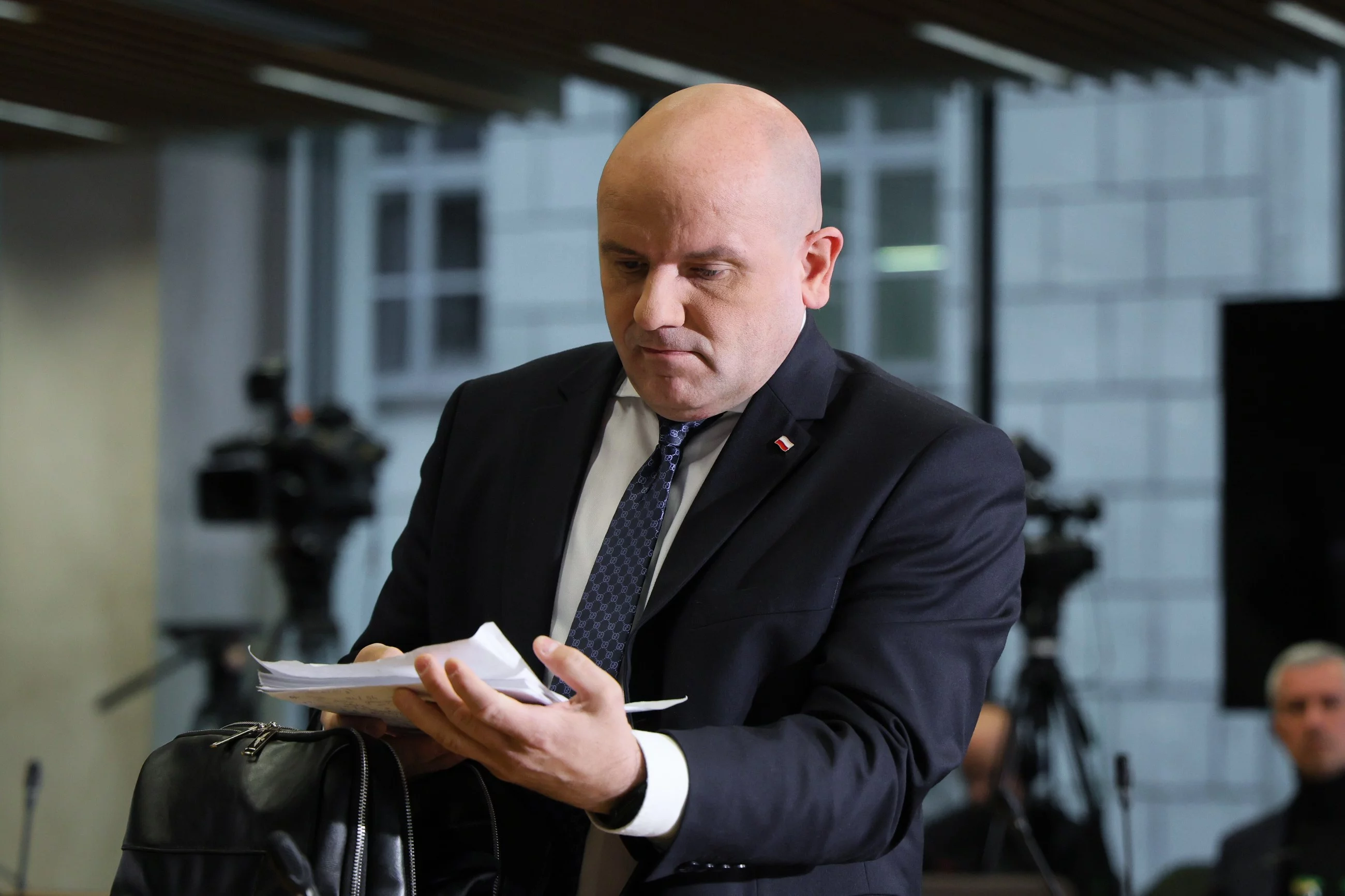 Mariusz Gosek zapowiada „bombę”. „Obecna władza nas inwigiluje” – Wprost