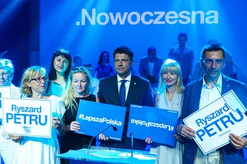 Posłowie .Nowoczesnej podczas konwencji