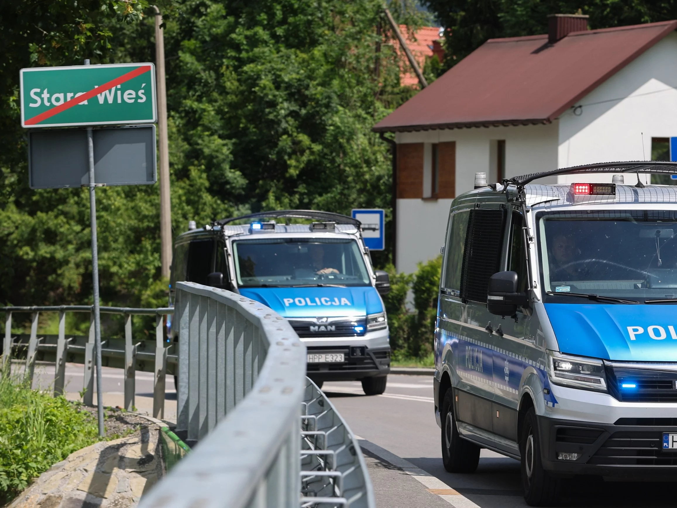 Obława policji w związku z zabójstwem w Starej Wsi