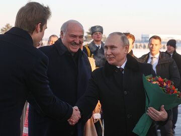 Powitanie Władimira Putina w Mińsku