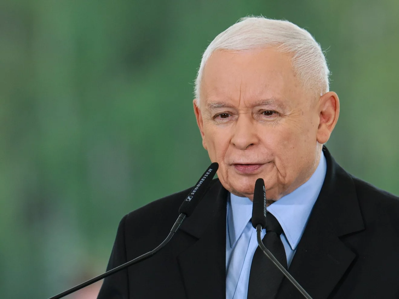 Powrót głośnej sprawy „dwóch wież”. Kaczyński otrzymał wezwanie