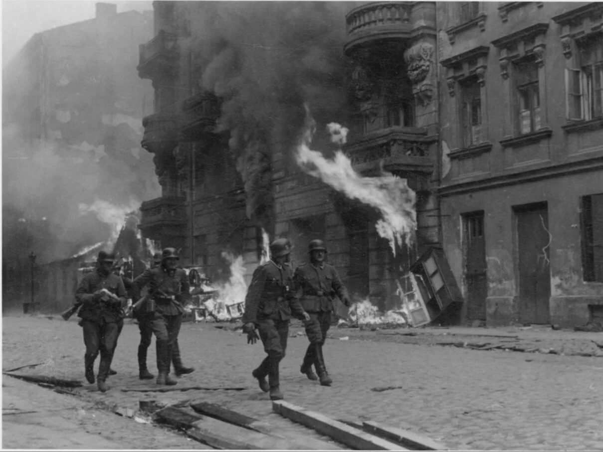 Przebieg Powstania W Getcie Warszawskim W Punktach Powstanie w getcie warszawskim. Przyczyny, przebieg, historia – Historia