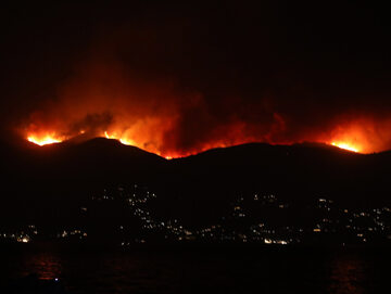 Pożar na wyspie Korfu