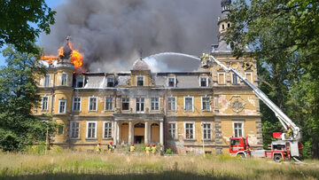Pożar pałacu w Jelczu-Laskowicach