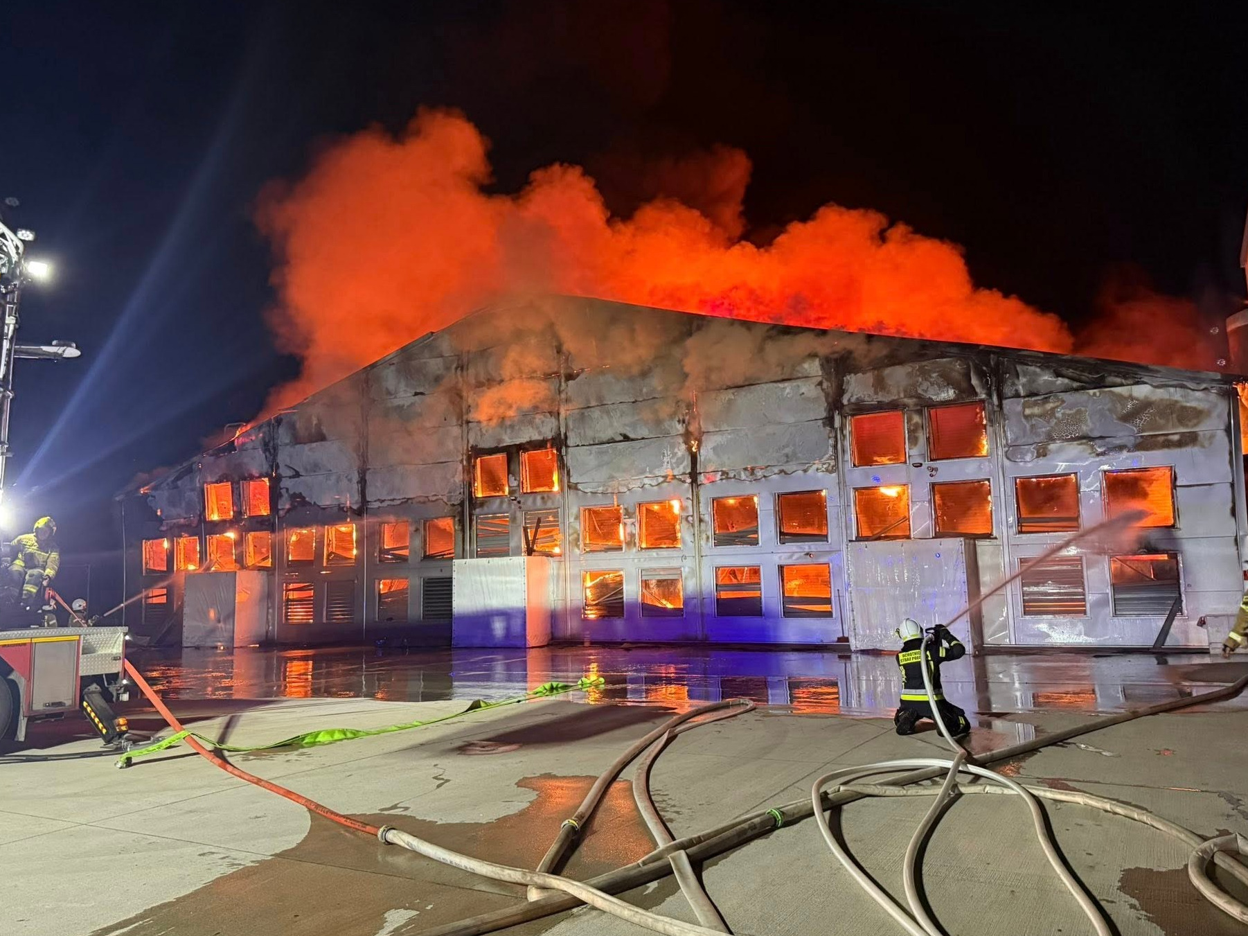 Tragiczny pożar w polskiej hodowli. Trwa akcja służb
