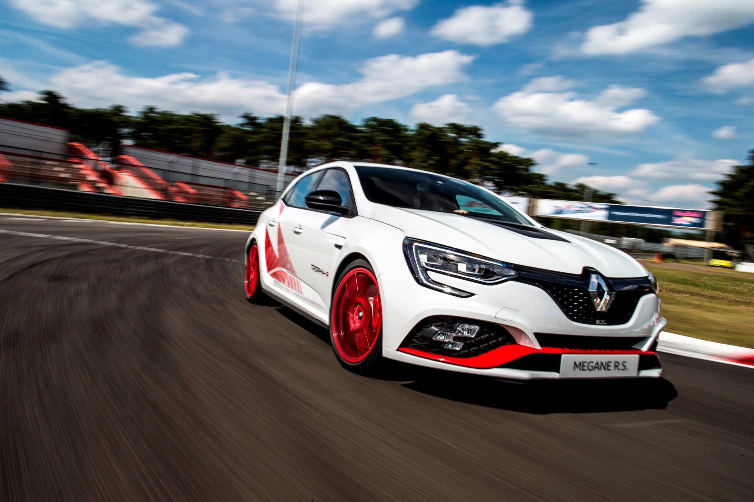 Renault Megane R.S. Trophy-R