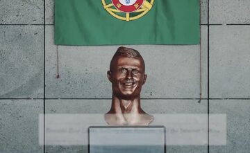 Prawdopodobnie najzabawniejsze popiersie Cristiano Ronaldo na świecie