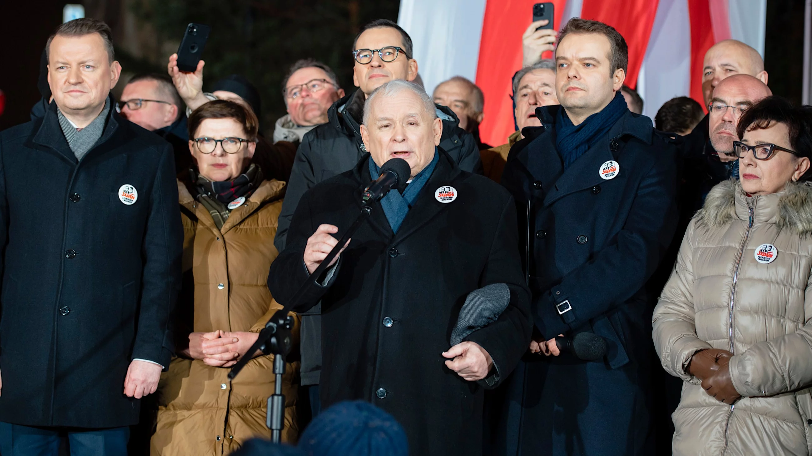 Czołowi politycy PiS na „Proteście Wolnych Polaków” /