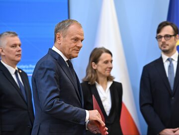 Premier Donald Tusk i nowi ministrowie