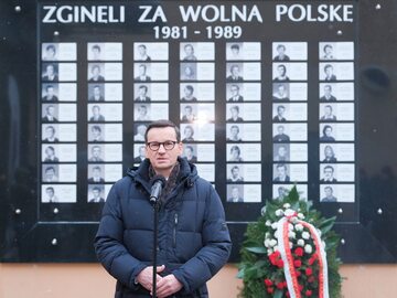 Premier Mateusz Morawiecki podczas wizyty w siedzibie Muzeum Żołnierzy Wyklętych i Więźniów Politycznych PRL w Warszawie