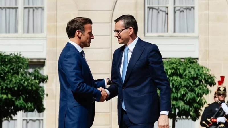 Emmanuel Macron i Mateusz Morawiecki