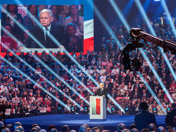 Prezes PiS Jarosław Kaczyński podczas konwencji wyborczej Andrzeja Dudy, 2020 r.