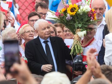 Prezes PiS Jarosław Kaczyński podczas Pikniku Prawa i Sprawiedliwości w Stawiskach