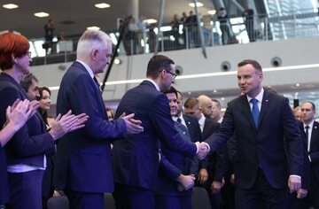 Prezydent Andrzej Duda i ministrowie rządu Beaty Szydło na Kongresie 590