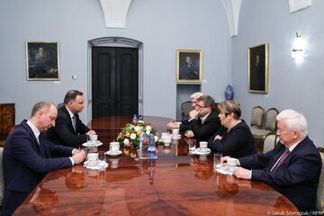 Prezydent Andrzej Duda spotkał się z członkami KRRiT