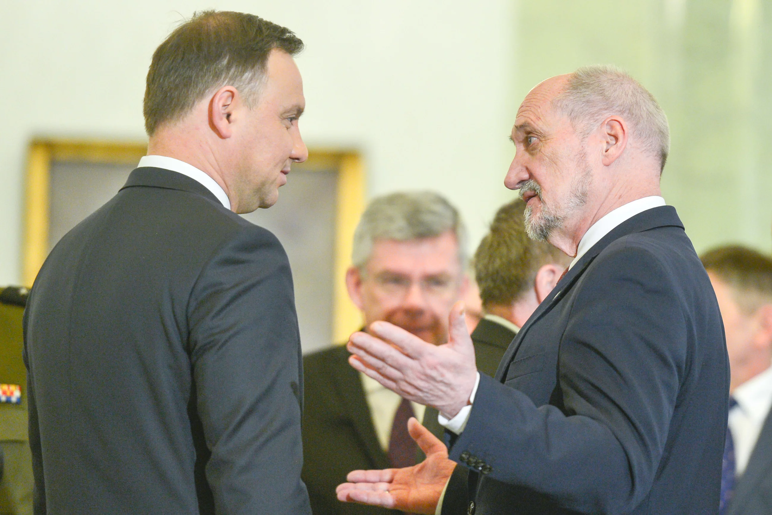 Andrzej Duda, Antoni Macierewicz