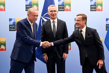Prezydent Turcji, sekretarz generalny NATO i premier Szwecji