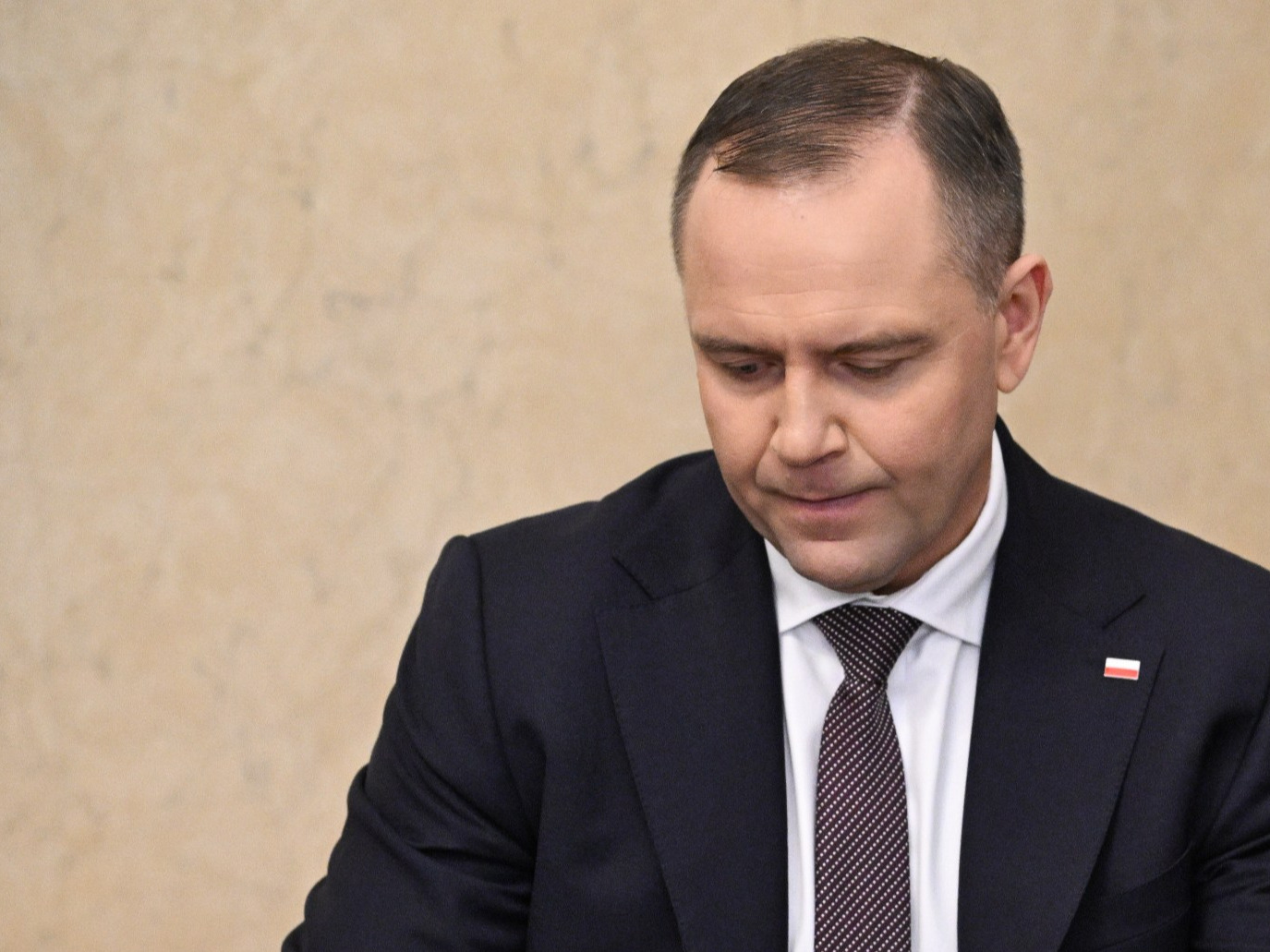 Próbują wyłudzić pieniądze. Oszuści wykorzystali wizerunek Nawrockiego