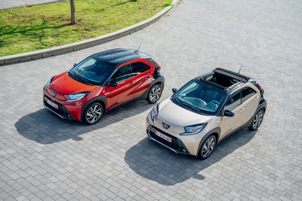Toyota Aygo X już zjeżdża z taśm fabryki w Czechach. Sprzedaż ruszyła Auto / Moto