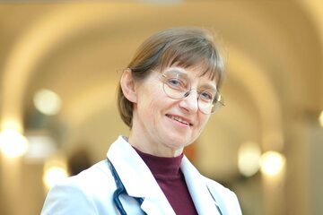 Prof. Dorota Zozulińska-Ziółkiewicz: W ostatnich dekadach rozwój diabetologii nabrał znacznego przyspieszenia. Mam na myśli wkład naukowców pracujących zarówno w Polsce, jak reprezentujących nasz naród poza granicami