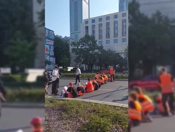 Protest aktywistów Ostatniego Pokolenia w centrum Warszawy