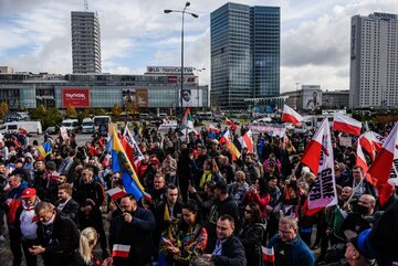 Protest antycovidowców w Warszawie