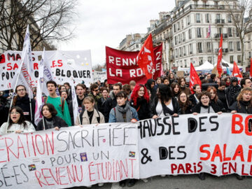 Protest przeciwko reformie emerytalnej we Francji