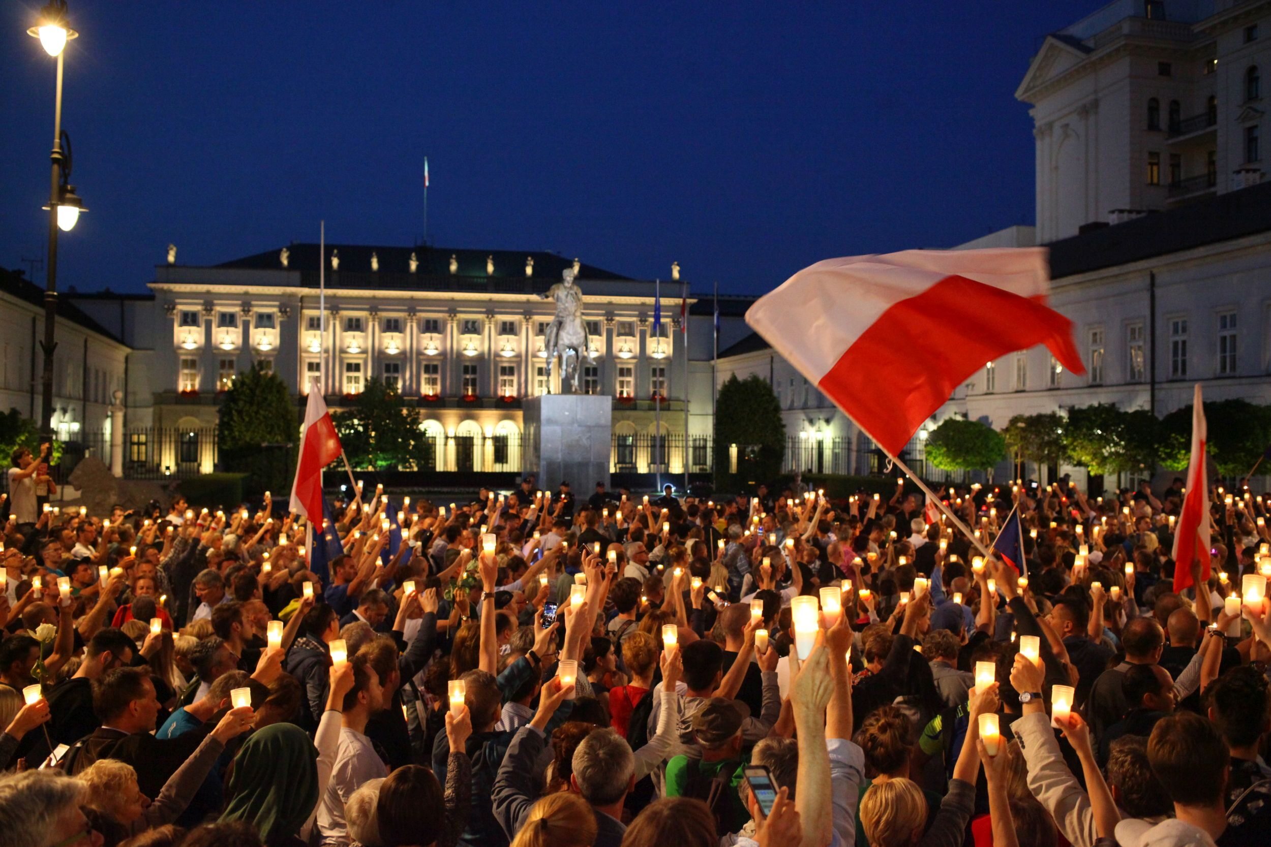Protest przed Pałacem Prezydenckim
