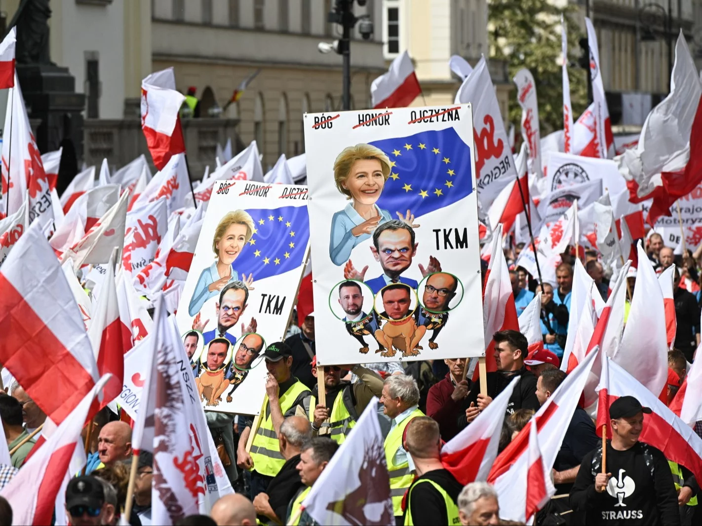 Transparenty na proteście rolników w Warszawie