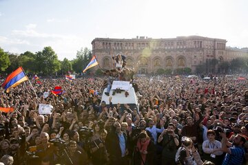 Protestujący w Erywaniu