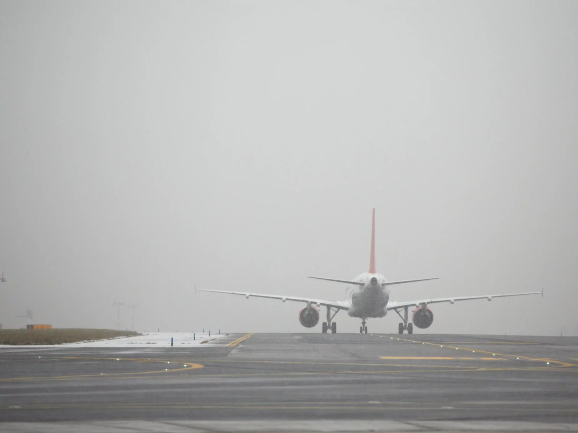 Paraliż na polskim lotnisku. Turyści nie mogli wieczorem dolecieć do domu