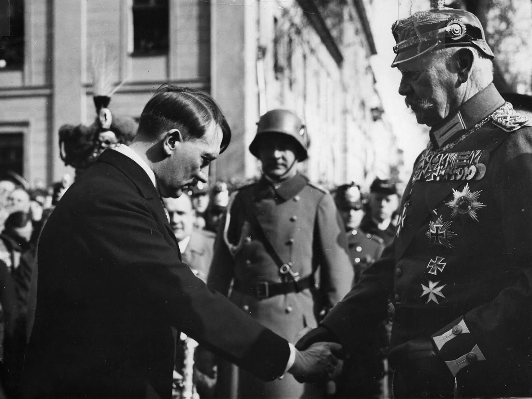 Adolf Hitler i Paul v. Hindenburg w 1933 roku