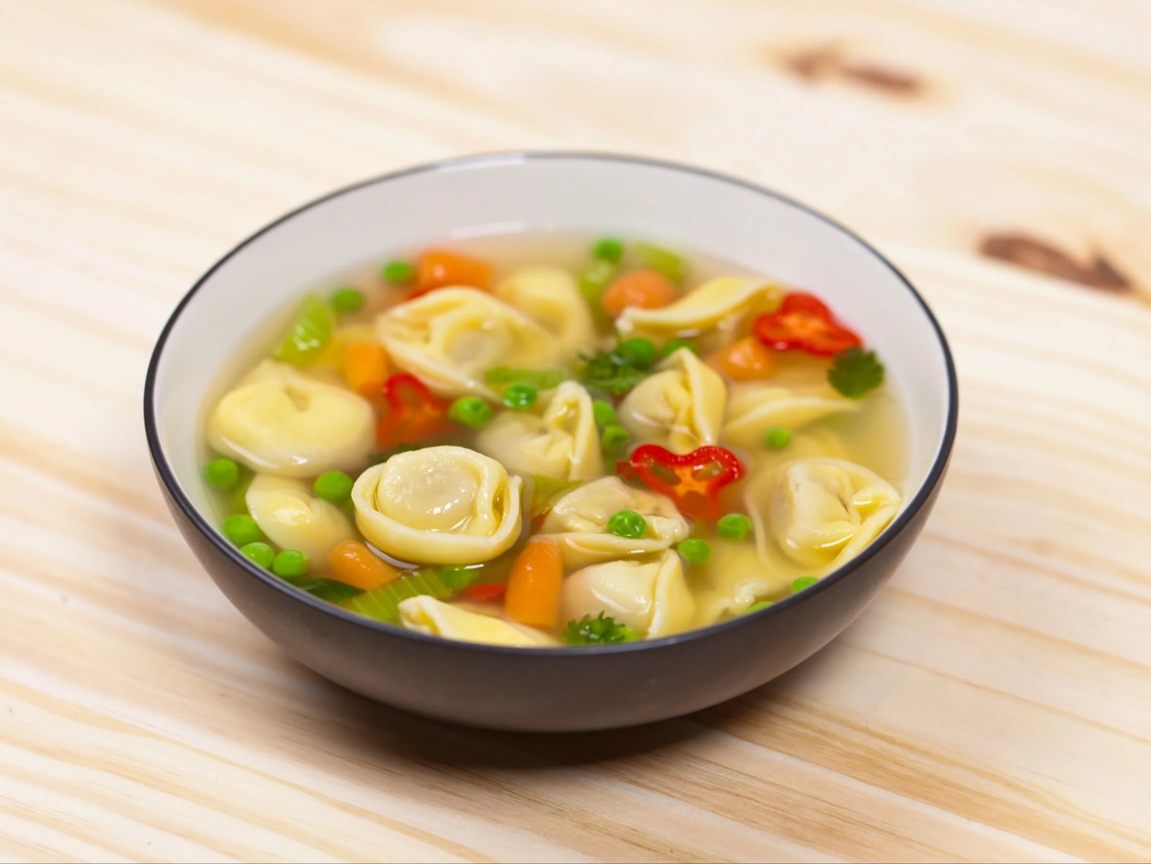 Rosół z tortellini