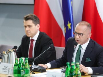 Przewodniczący komisji, poseł KO Michał Szczerba i wiceprzewodniczący, poseł PiS Daniel Milewski