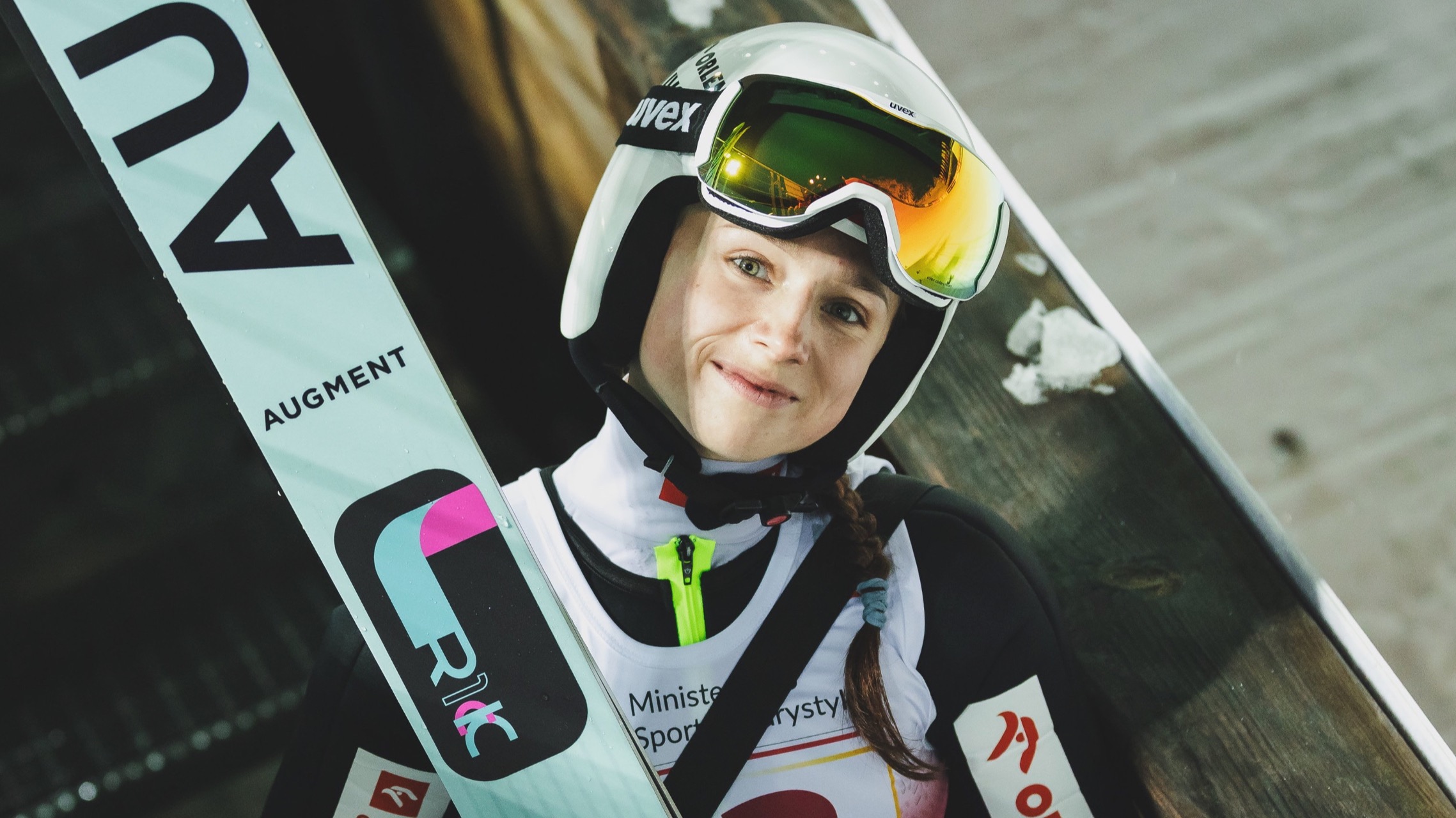 Słońce wyjrzało dla polskich skoków narciarskich. Historyczny wynik z uśmiechem