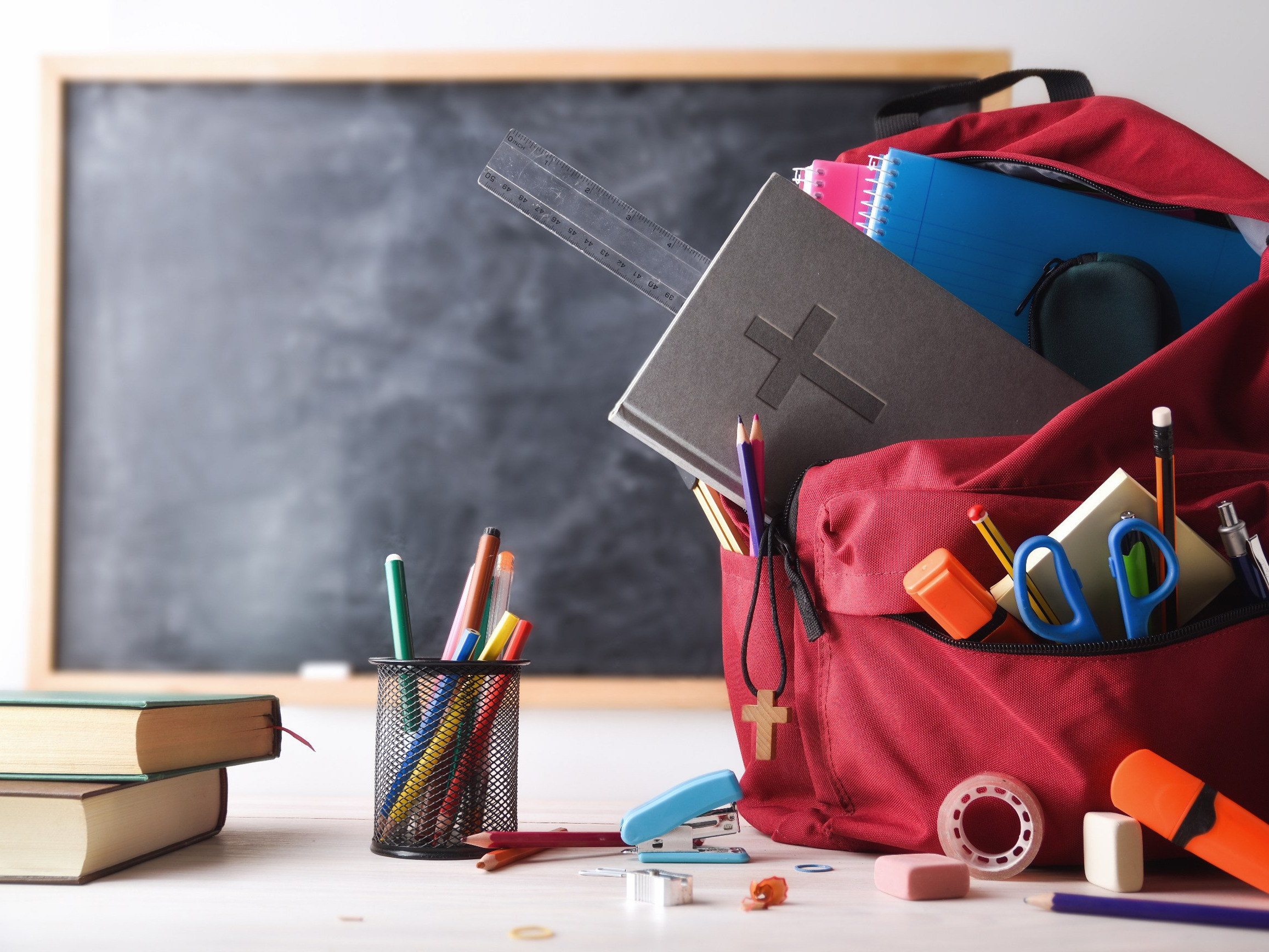 Pustki na lekcjach religii w Warszawie. Wielkie tąpnięcie po komunii