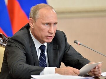 Putin podpisał dekret o zakazie importu i eksportu