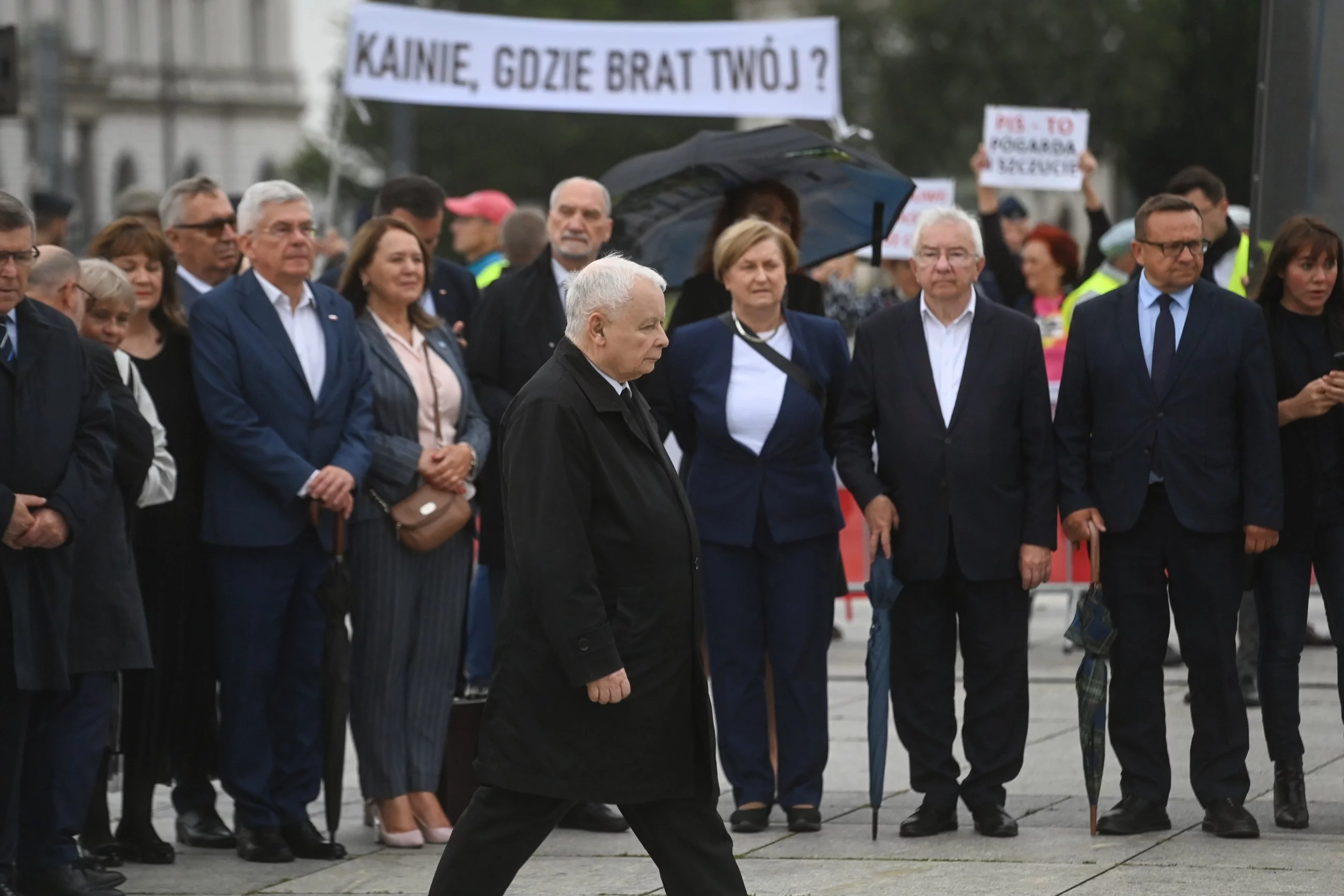 Kaczyński, miesięcznica