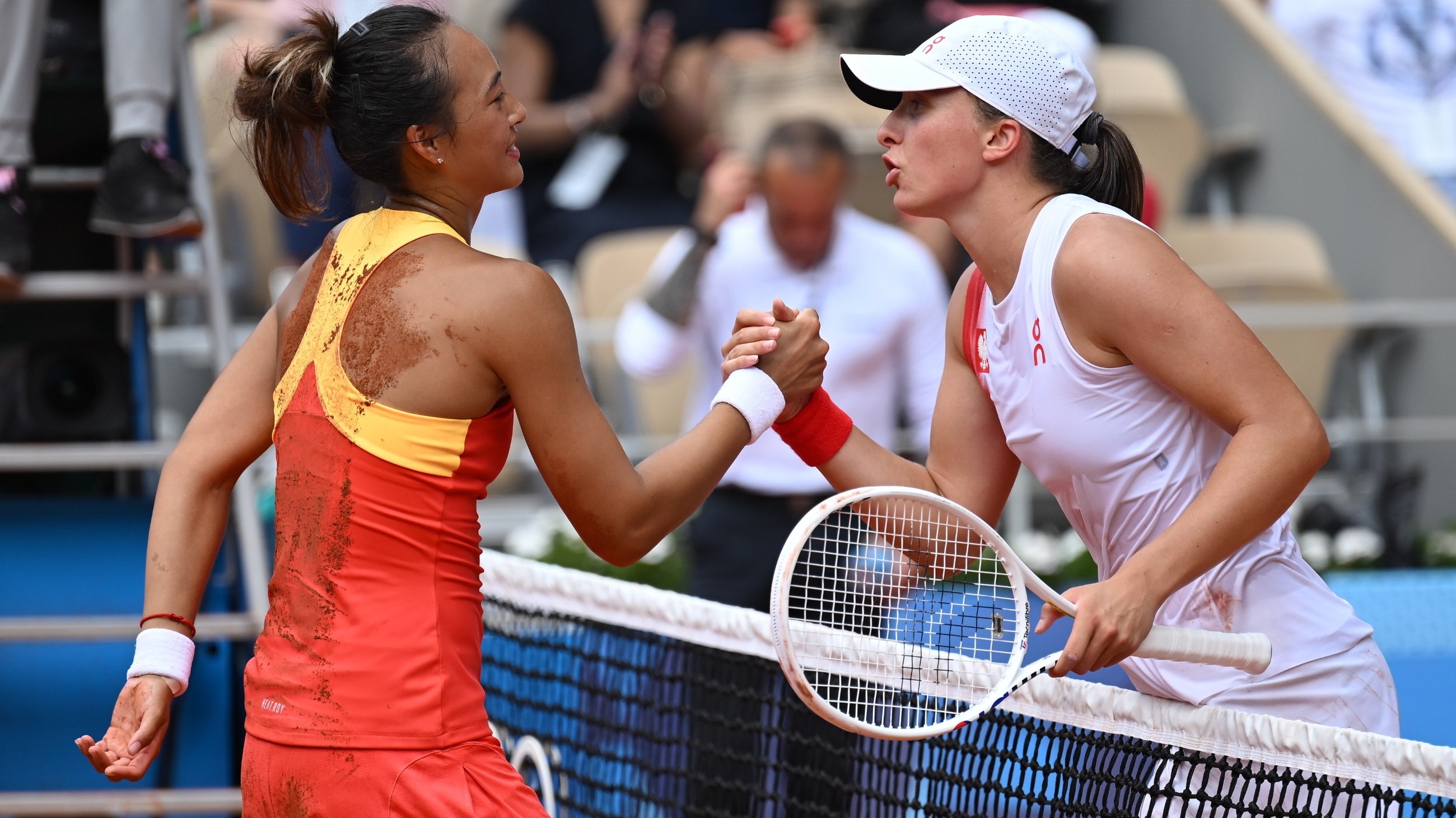 Paryż 2024. Qinwen Zheng dumna po zwycięstwie nad Igą Świątek. Zdradziła, co jej pomogło – Tenis – Sport Wprost