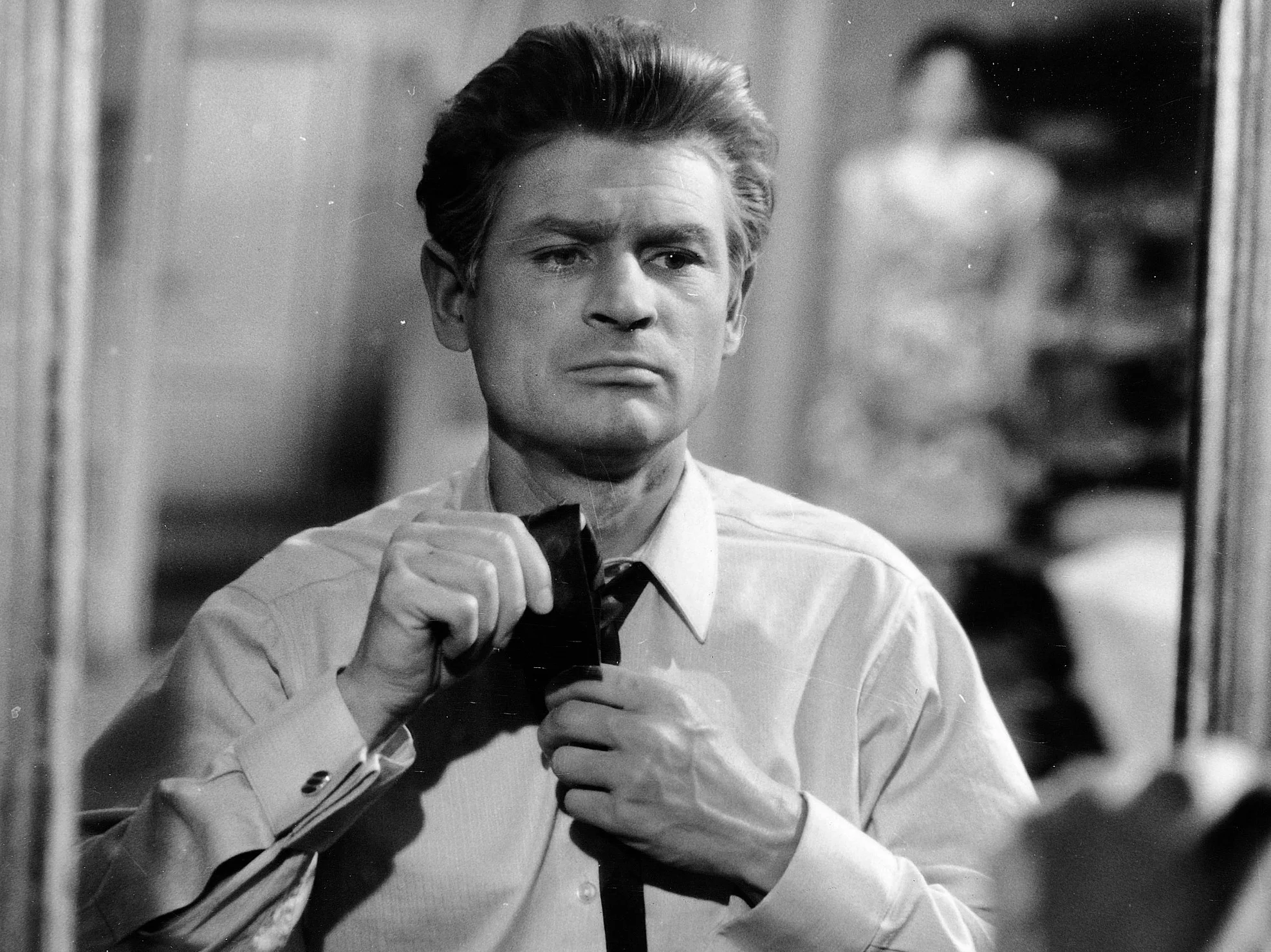 1966. Kadr z filmu „Powrót na ziemie” w reżyserii Stanisława Jędryki, n/z Stanislaw Mikulski