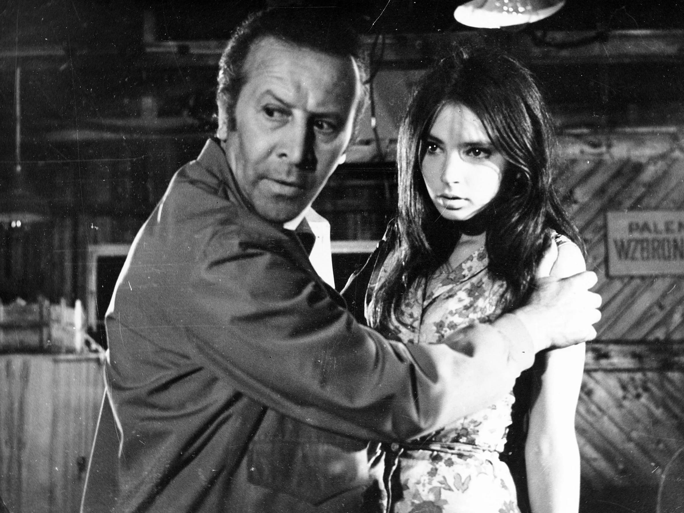 1971. Kadr z film „Szerokiej drogi, kochanie” w reżyserii Andrzeja Jerzego Piotrowskiego, n/z Leon Niemczyk, Anna Dymna