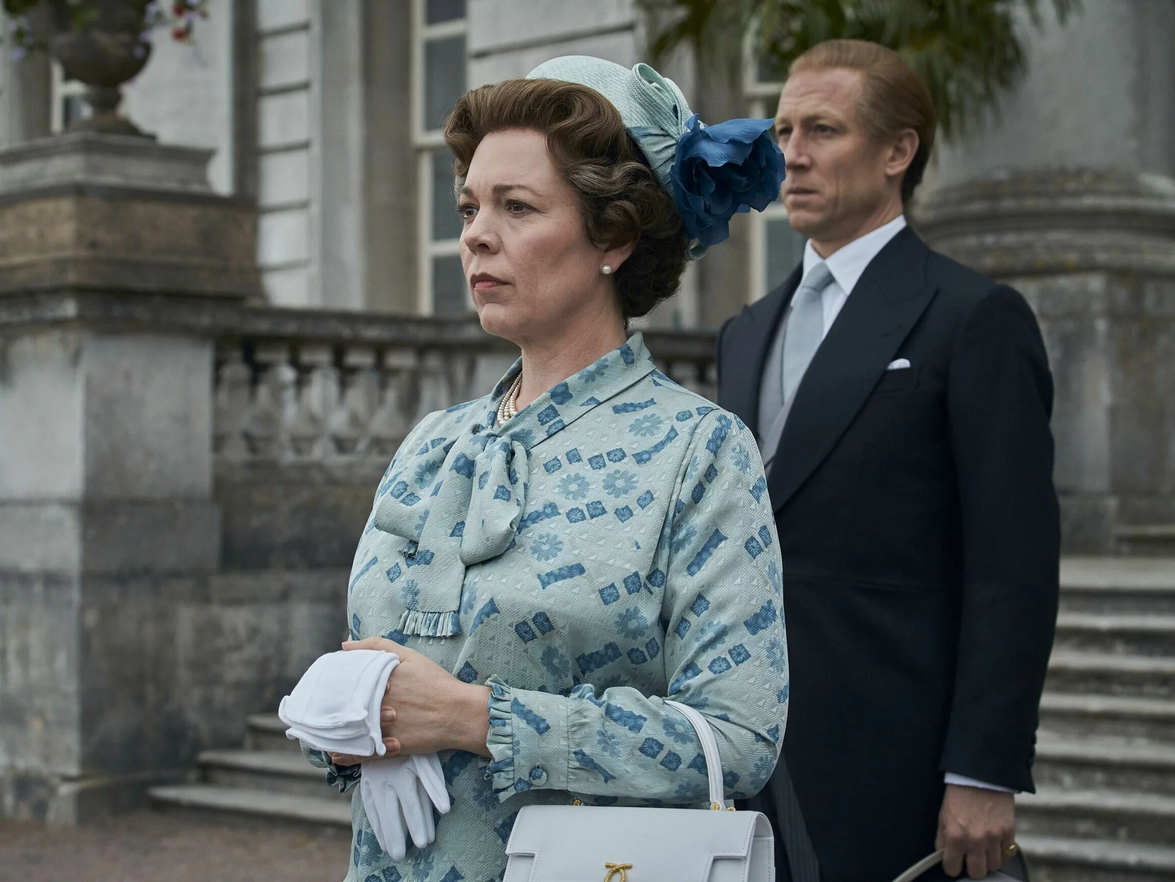 Kadr z serialu „The Crown”. Olivia Coleman jako Elżbieta II i Tobias Menzies jako ksiażę Filip