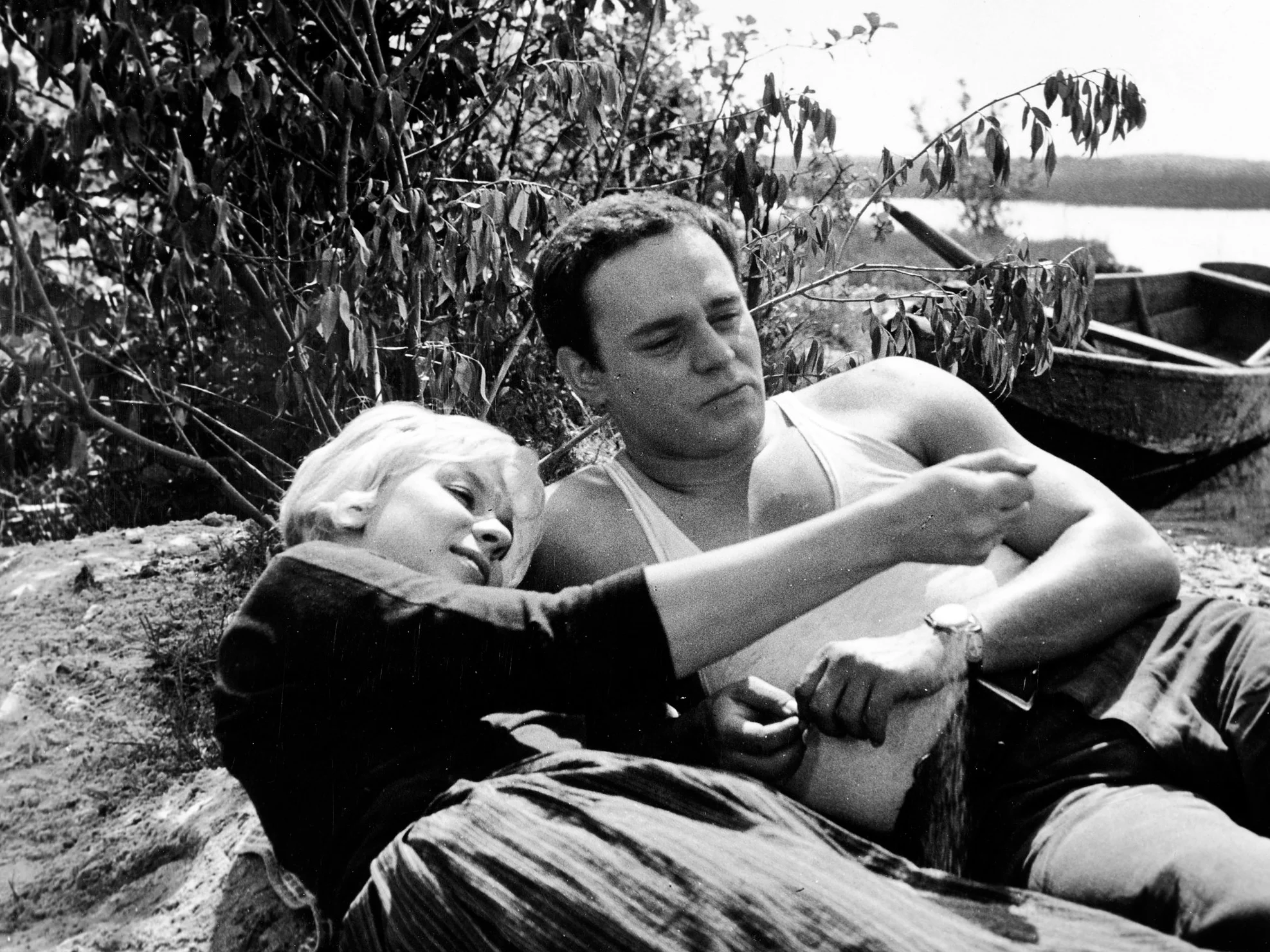 1963. Kadr z filmu „Wiano” w reżyserii Jana Łomnickiego; n/z Zofia Kucówna, Roman Wilhelmi